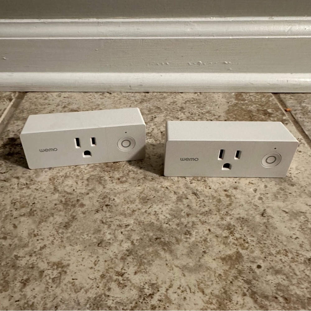 Set of 2 Belkin Wemo Mini Wall Plugs